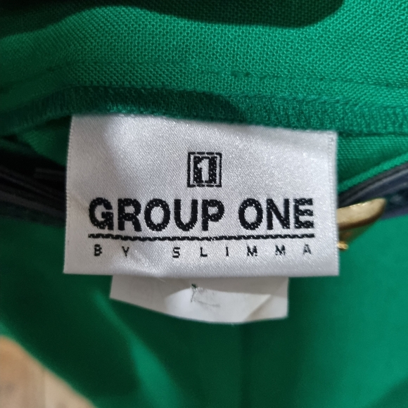 Vintage green shorts fits size 14 best - Picture 3 of 3